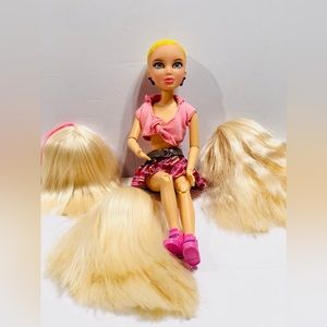 Spin Master Liv Sophie Fully Articulated Doll With Three Wigs